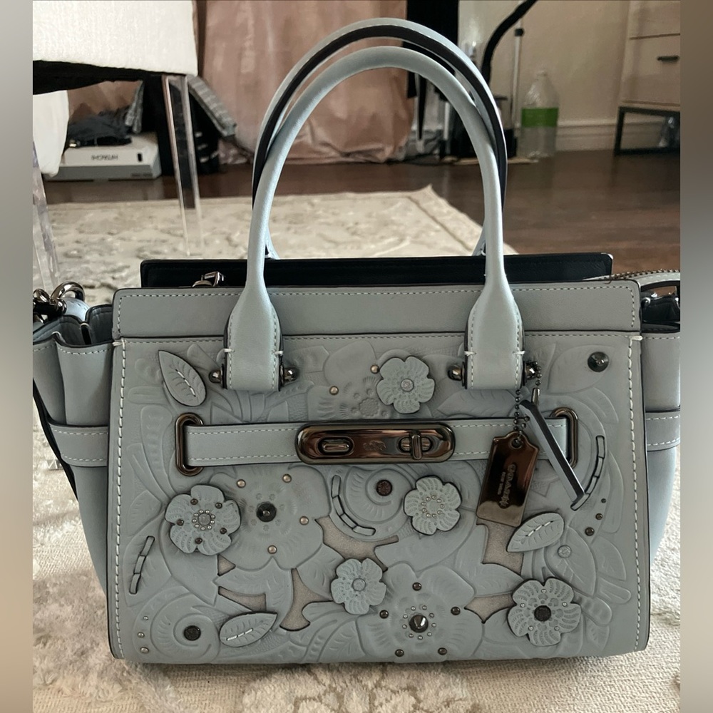Coach Swagger Bag 27 In Blue With Flowers & Tooling NWT